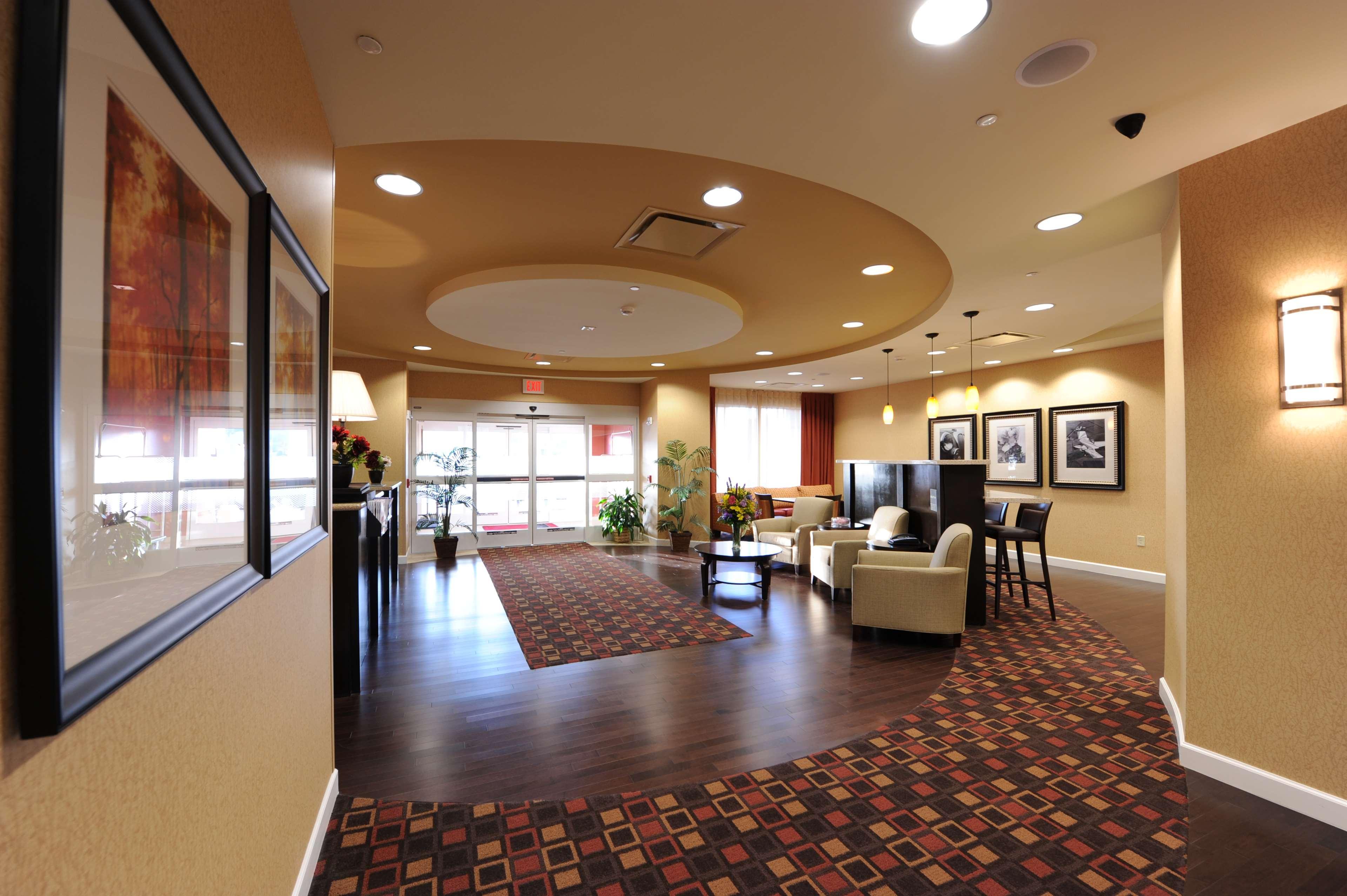 Hampton Inn & Suites Скотсборо Интерьер фото