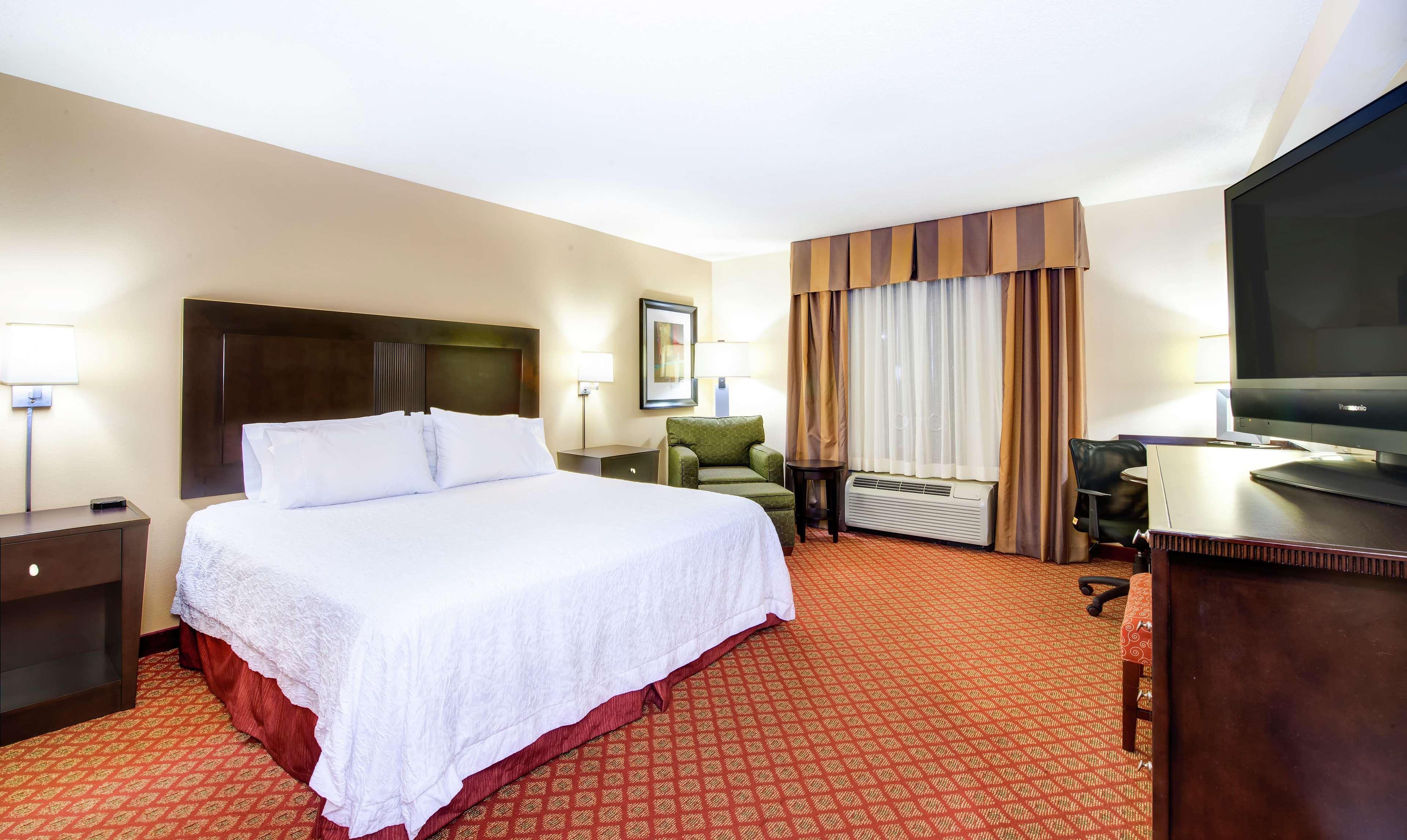 Hampton Inn & Suites Скотсборо Экстерьер фото