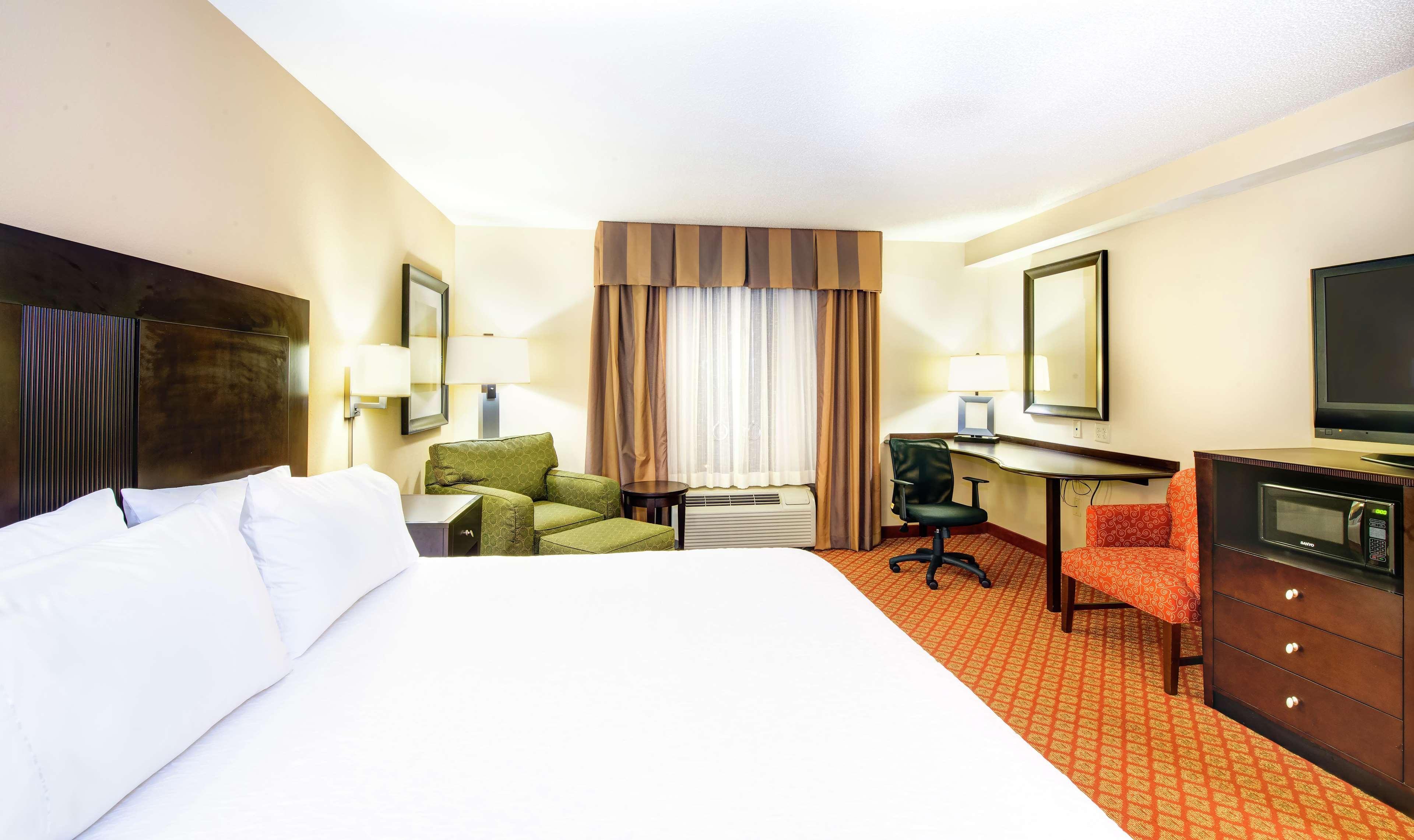 Hampton Inn & Suites Скотсборо Экстерьер фото