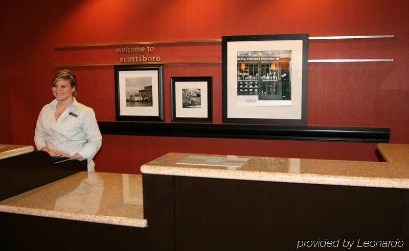Hampton Inn & Suites Скотсборо Интерьер фото
